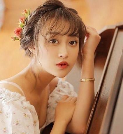 孙侨潞爆料饮酒事件视频,揭秘娱乐圈酒桌文化背后的真相 第1张 孙侨潞爆料饮酒事件视频,揭秘娱乐圈酒桌文化背后的真相 第1张